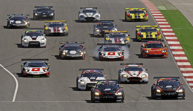 Nissan GT-R Race Scene Picture